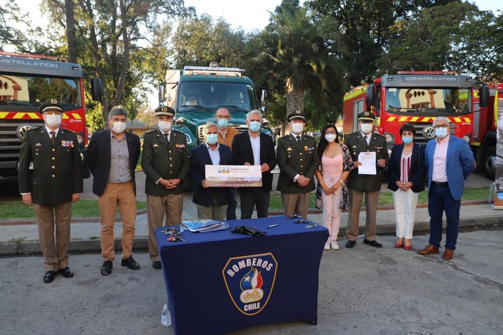 entrega carros aljibe a bomberos